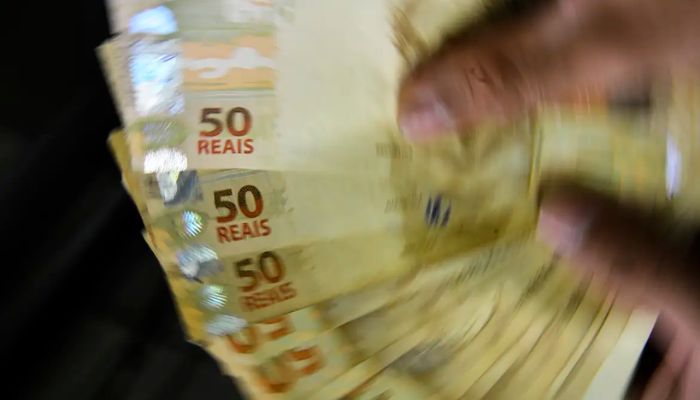  Poupança tem retirada líquida de R$ 11,1 bilhões em março 